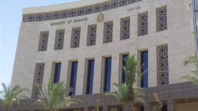 وزارة المالية تقبل 101 عرضًا لبيع أذون خزانة بـ 42.5 مليار جنيه 