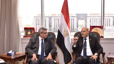 وزير العمل يبحث مع سفير مصر الجديد بألمانيا توفير فرص عمل للمصريين