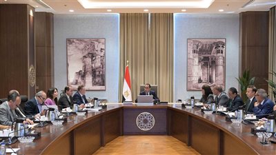 مدبولي: أخبار مهمة عن طرح عدد من المطارات والبنوك قريبا