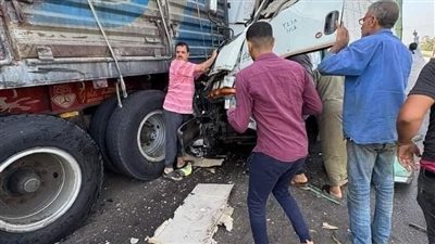 مصدر طبي: ارتفاع ضحايا حادث أتوبيس طلاب جامعة الجلالة لـ10 وفيات و32 مصابًا