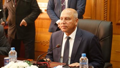كامل الوزير يوجه بحل أزمات شركات المحاجر