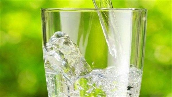 أهمية تناول الماء