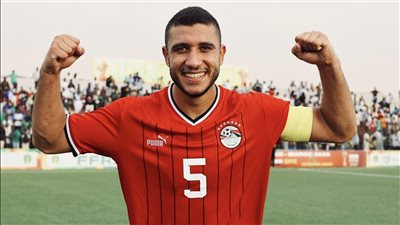 رامي ربيعة: نتشرف بوجود صلاح معنا في المنتخب.. واقتربنا من الصعود لكأس العالم 