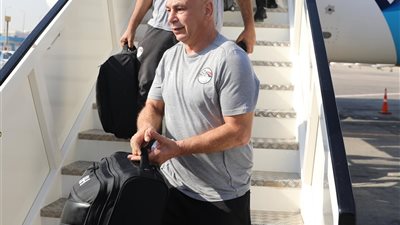 في رحلة تستغرق 11 ساعة.. منتخب مصر يطير إلى الرأس الأخضر لاستكمال تصفيات الكان