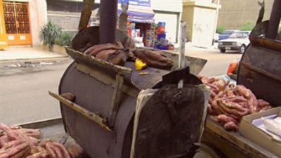 بطعم ورائحة عربيات الشارع.. طريقة عمل البطاطا المشوية 