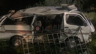 إصابة 12 شخصًا إثر انقلاب ميكروباص في قنا | بث مباشر 