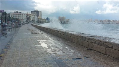 اضطراب الملاحة ورياح مثيرة للرمال.. الأرصاد الجوية تحذر من حالة الطقس اليوم