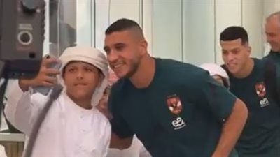 وصول بعثة الأهلي إلى الإمارات استعدادًا للمشاركة في السوبر المصري | بث مباشر