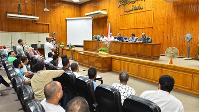 محافظ أسيوط: فتح قاعات جديدة لمرحلة رياض الأطفال بالمدارس التجريبية