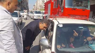 محافظ الدقهلية: منح أصحاب سيارات التاكسي مهلة أسبوع لتوفيق أوضاعهم وإعادة معايرة العداد على التعريفة الجديدة