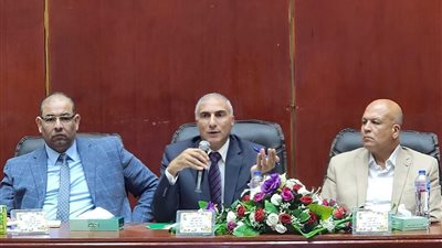 المجتمعات العمرانية: ندرس إقامة أسواق حضارية منظمة داخل المدن للقضاء على الباعة الجائلين