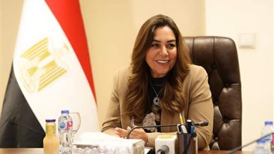 وزيرة التنمية المحلية تتابع تنفيذ التعريفة الجديدة للنقل العام والجماعي وسيارات السرفيس والأجرة