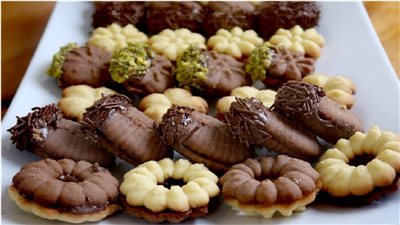 طريقة عمل البيتيفور بالسمنة دايب ولذيذ.. ركزي في الخطوة الثانية