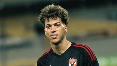 محمد رمضان يحذر إمام عاشور قبل مباراة الأهلي والزمالك في نهائي السوبر | خاص