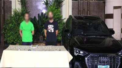 القبض على عنصرين إجراميين استخدما الدارك ويب في ترويج المخدرات دليفري| صور