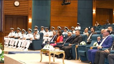 المتحدث العسكري: القوات البحرية تحتفل بعيدها السابع والخمسين 