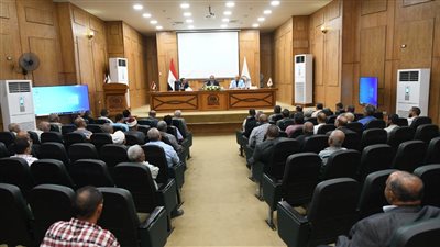 محافظ قنا: الإعلان عن فتح تراخيص البناء بمدينة الأمل قريبا