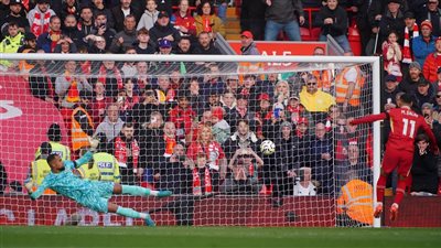 نتيجة مباراة ليفربول وتشيلسي في الدوري الإنجليزي.. صلاح يضع الريدز في المقدمة بالشوط الأول 