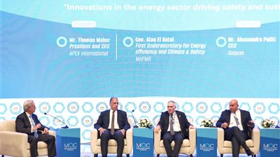 وكيل أول وزارة البترول: توفير بيئة عمل آمنة يساهم إيجابيا في زيادة معدلات الإنتاج