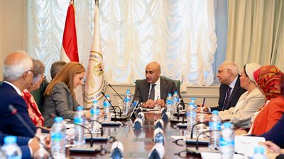 وزير التعليم يبحث مع السفير الإيطالي تطوير المناهج والكتب المدرسية للمدارس التي تدرس اللغة الإيطالية