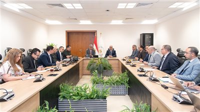 وزير السياحة: لابد من مراعاة متطلبات المنشآت السياحية للحفاظ على نهر النيل في أراضى طرح النهر