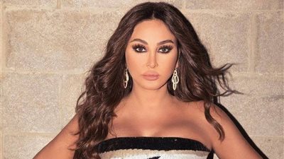 بعد الجدل الأخير.. مصادر مقربة من إليسا تكشف حقيقة إصابتها بسرطان الثدي مرة ثانية | خاص