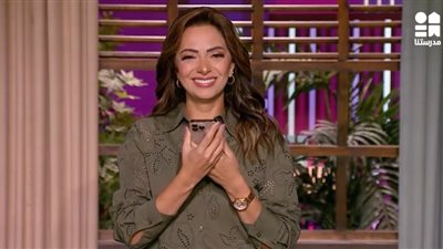 إعلامية تجري مكالمة مع الذكاء الاصطناعي لحل الواجب المدرسي.. وشات GPT يرد: لن أحل محل المدرس