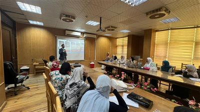 بناء الفروض العلمية في الدراسات الإعلامية.. لقاء علمي بإعلام بني سويف 