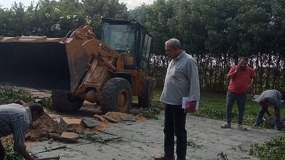 للتعدي على الأرض الزراعية.. إزالة قاعة أفراح على مساحة 2700 متر في المنوفية