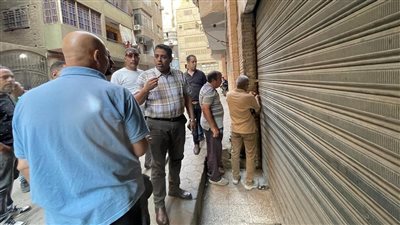 غلق وتشميع ورش ومحلات تجارية مخالفة في حدائق القبة| صور