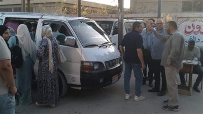 محافظ كفر الشيخ: الدفع بـ3 أتوبيسات و43 سيارة ميكروباص إضافية لنقل أهالي وطلاب بيلا إلى المحافظة