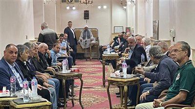 بحضور محمد مصيلحي وأيمن شوقي.. أسرة شحتة الإسكندراني تتلقى عزاءه في الإسكندرية