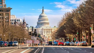 وفد أوكراني رفيع المستوى يزور واشنطن اليوم لبحث الضمانات الأمنية مع فريق ترامب ومسؤولين أمريكيين