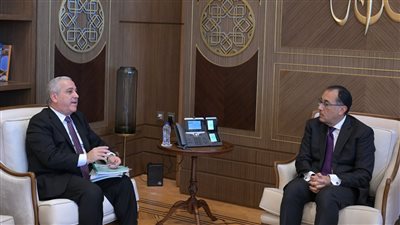 مدبولي يلتقي رئيس الهيئة الوطنية للصحافة لمتابعة عدد من ملفات العمل