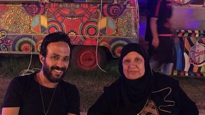 أحمد عصام يستقبل عزاء والدته بمسجد المشير طنطاوي اليوم