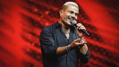 عمرو دياب يتألق في حفل أسطوري بالكويت | صور