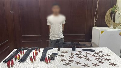 القبض على عنصر إجرامي بتهمة الإتجار في الأسلحة النارية بالجيزة 