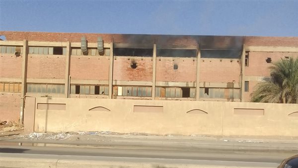 جانب من الحريق 