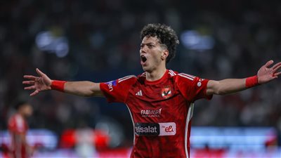 للحديث بقية.. إمام عاشور يحتفي بتتويجه باللقب الخامس له مع الأهلي| صورة 