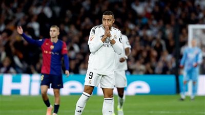 نتيجة مباراة ريال مدريد وبرشلونة في الدوري الإسباني.. هدف ملغي لـ مبابي وتعادل سلبي بالشوط الأول