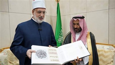  وكيل الأزهر الشريف يزور مجمع الملك فهد لطباعة المصحف الشريف بالمدينة المنورة | صور