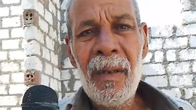 بيتي من غير سقف.. مسن يستغيث: أحفادي بيقولولي بردانين ومش ببقى عارف أعمل إيه | بث مباشر