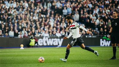 موعد مباراة مانشستر يونايتد ووست هام في الدوري الإنجليزي الممتاز والقنوات الناقلة