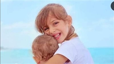 كانت تنتظر نصيبها من البسكويت.. استشهاد الصغيرة الفلسطينية زينة الغول يثير تعاطف السوشيال ميديا