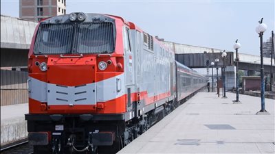 مصرع شاب أسفل عجلات قطار في أسوان