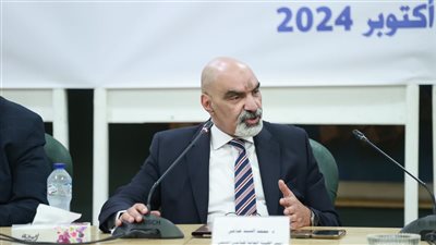 مصدر بالصحة: رحيل الدكتور محمد ضاحي رئيس هيئة التأمين الصحي عن منصبه | خاص