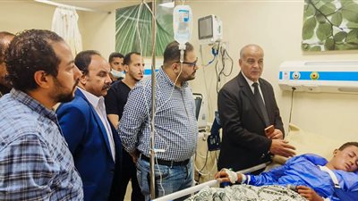 مدير تعليم بورسعيد يتابع حالة الطلاب المصابين في حادث انفجار إطار سيارة نقل| صور 