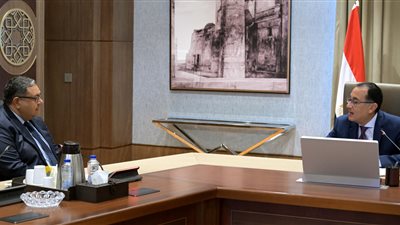 زياد بهاء الدين لـ رئيس الوزراء: إعادة الثقة مع المستثمرين أمر في غاية الأهمية