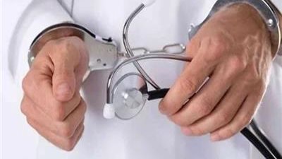 حجز جلسة إعادة إجراءات محاكمة طبيب تجميل على إعدامه لجلسة 27 نوفمبر 