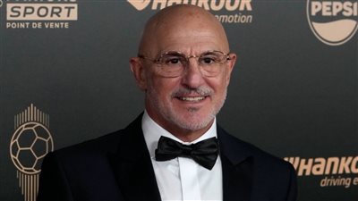 مدرب إسبانيا ينتقد غياب ريال مدريد عن حفل الكرة الذهبية 